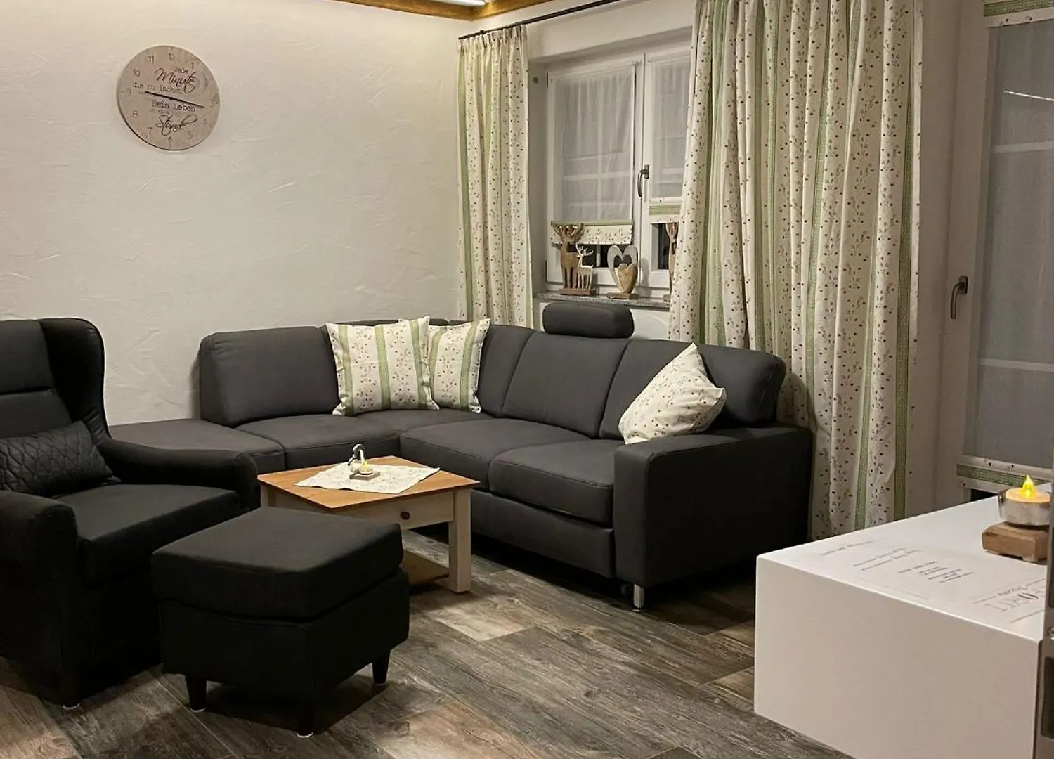 Apartment 5 Sterne Ferienwohnung Zirbe Mit Eigener Infrarotsauna Und Whirlpoolbadewanne Arnbruck Germany