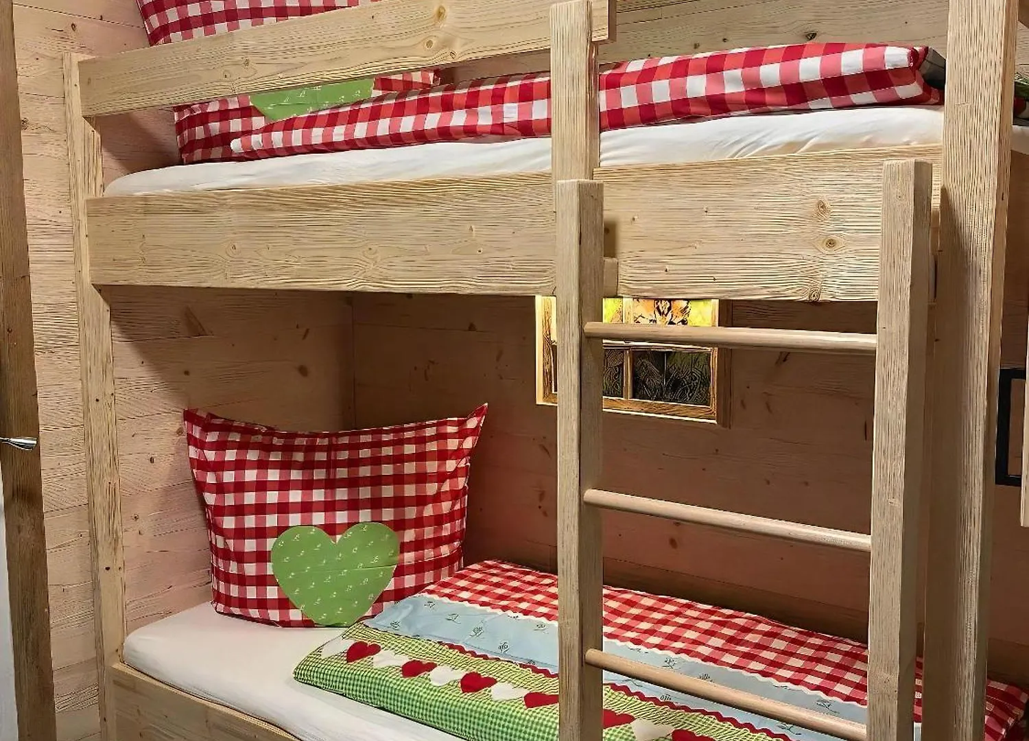 5 Sterne Ferienwohnung Zirbe Mit Eigener Infrarotsauna Und Whirlpoolbadewanne Arnbruck 0*,